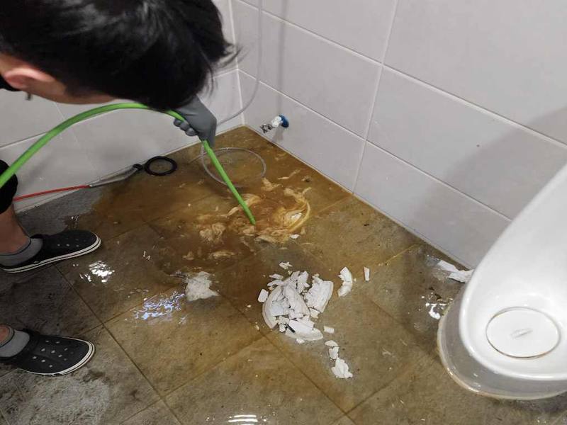 검단구 변기역류 작업사례 4